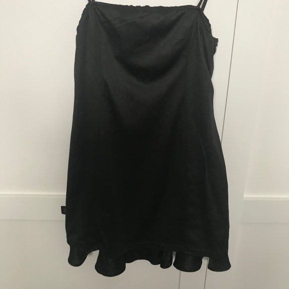 Lulu’s Black Cocktail Dress Size M - Picture 14 of 16